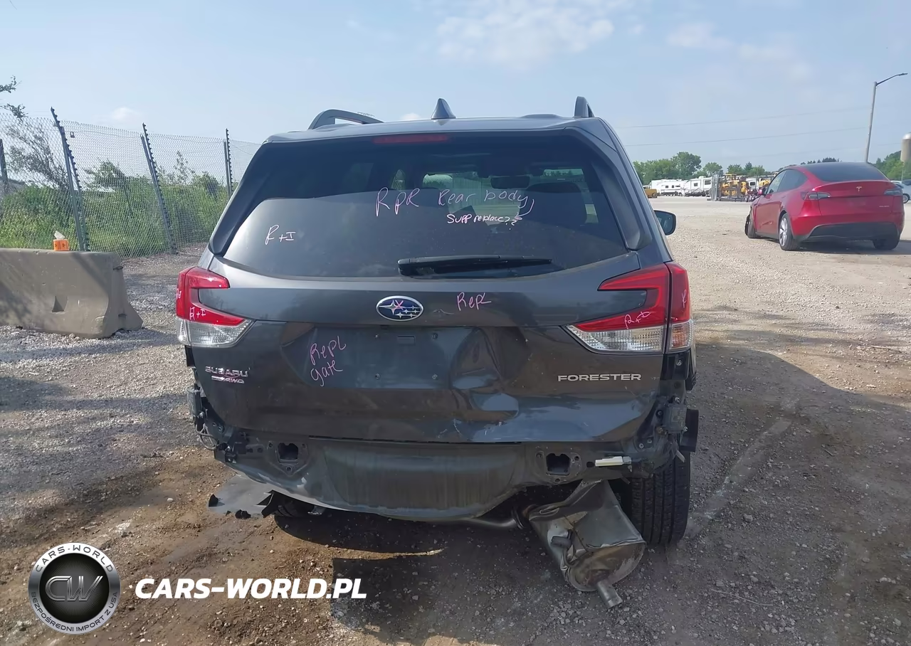 2020 Subaru Forester Premium VIN:JF2SKAJC0LH570122 - 6