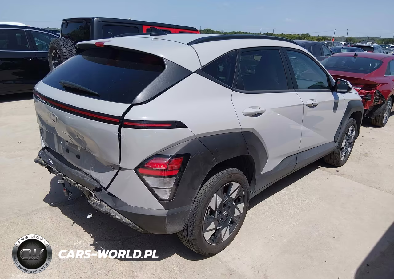 2025 Hyundai Kona Sel VIN:KM8HBCAB6SU338475 - 4