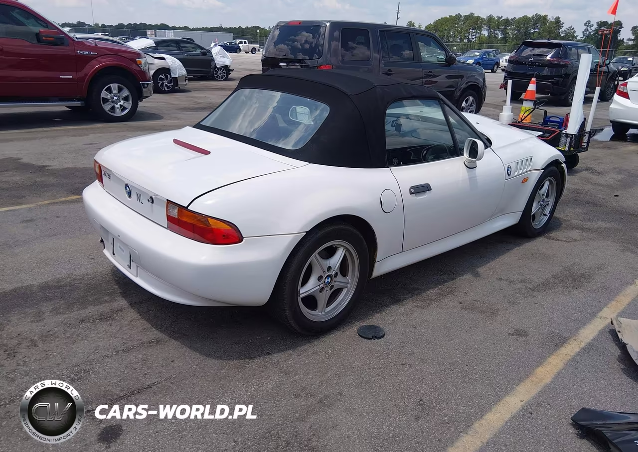 1997 BMW Z3 1.9L Roadster VIN:4USCH7326VLE04662 - 4