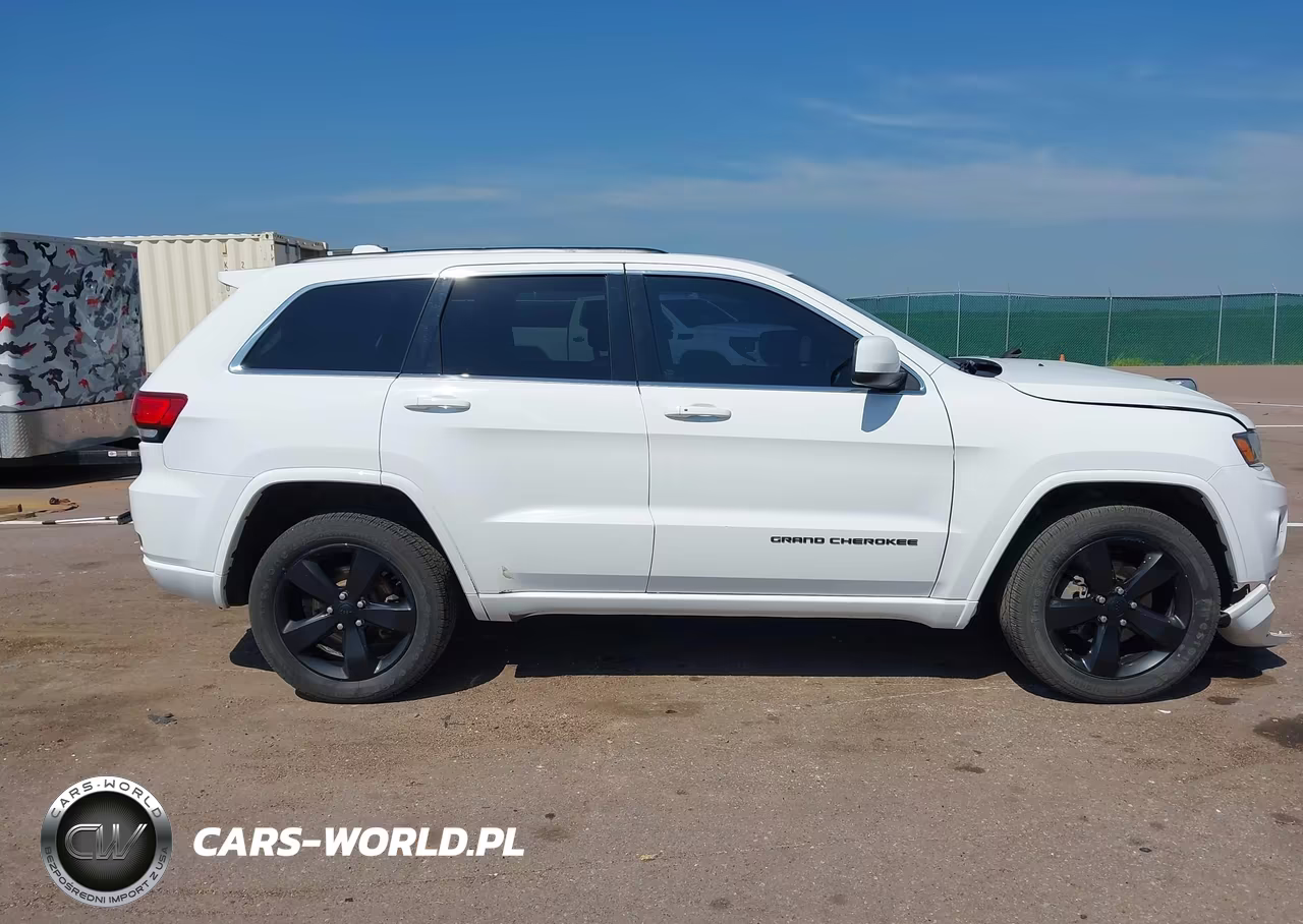 2015 Jeep Grand Cherokee Altitude VIN:1C4RJFAG8FC121773 - 13