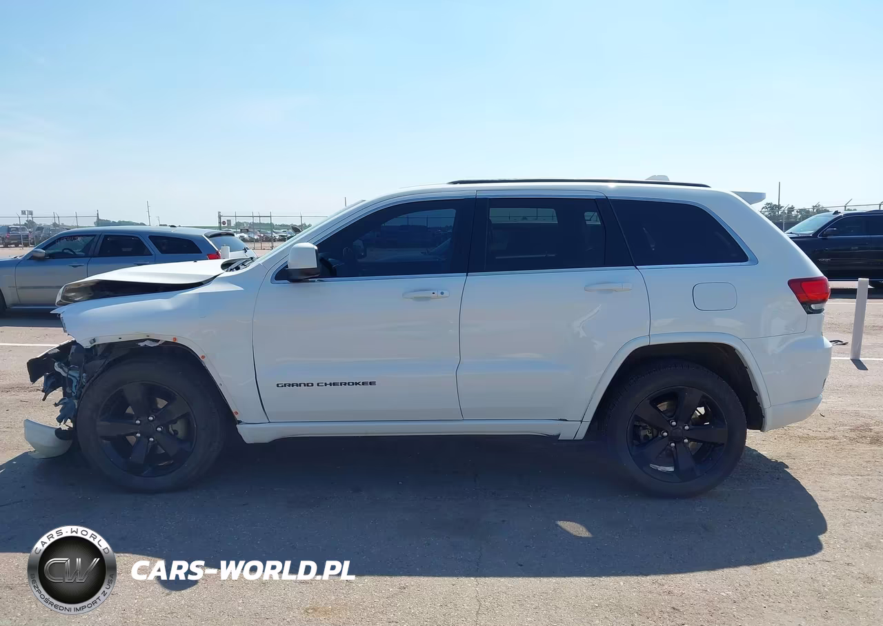 2015 Jeep Grand Cherokee Altitude VIN:1C4RJFAG8FC121773 - 14