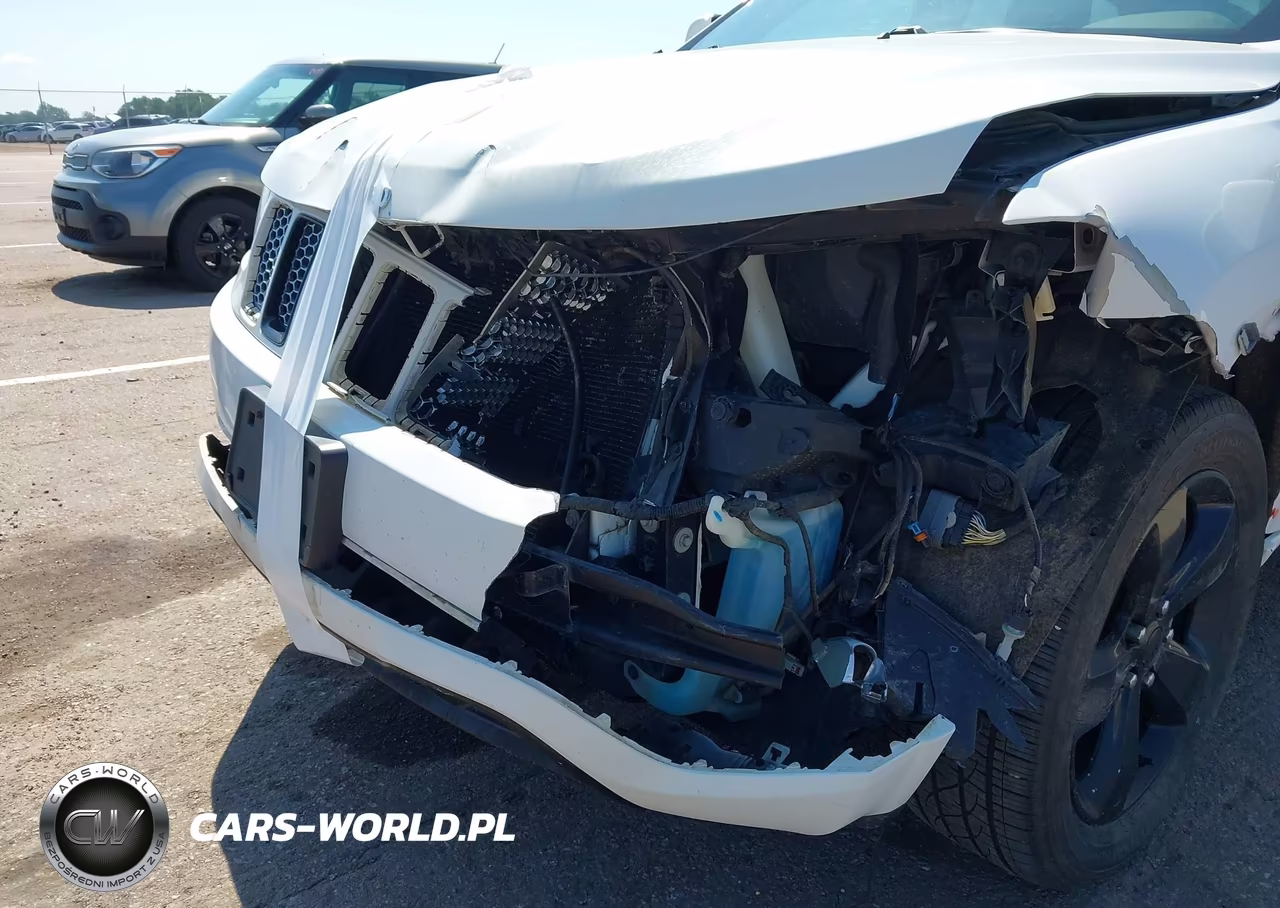 2015 Jeep Grand Cherokee Altitude VIN:1C4RJFAG8FC121773 - 6
