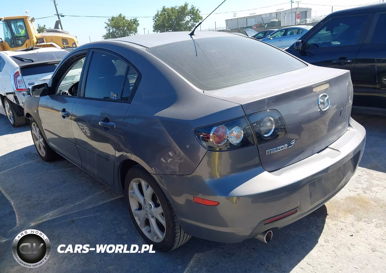 2008 Mazda Mazda3 I Touring Value VIN:JM1BK32G181164281 - 3