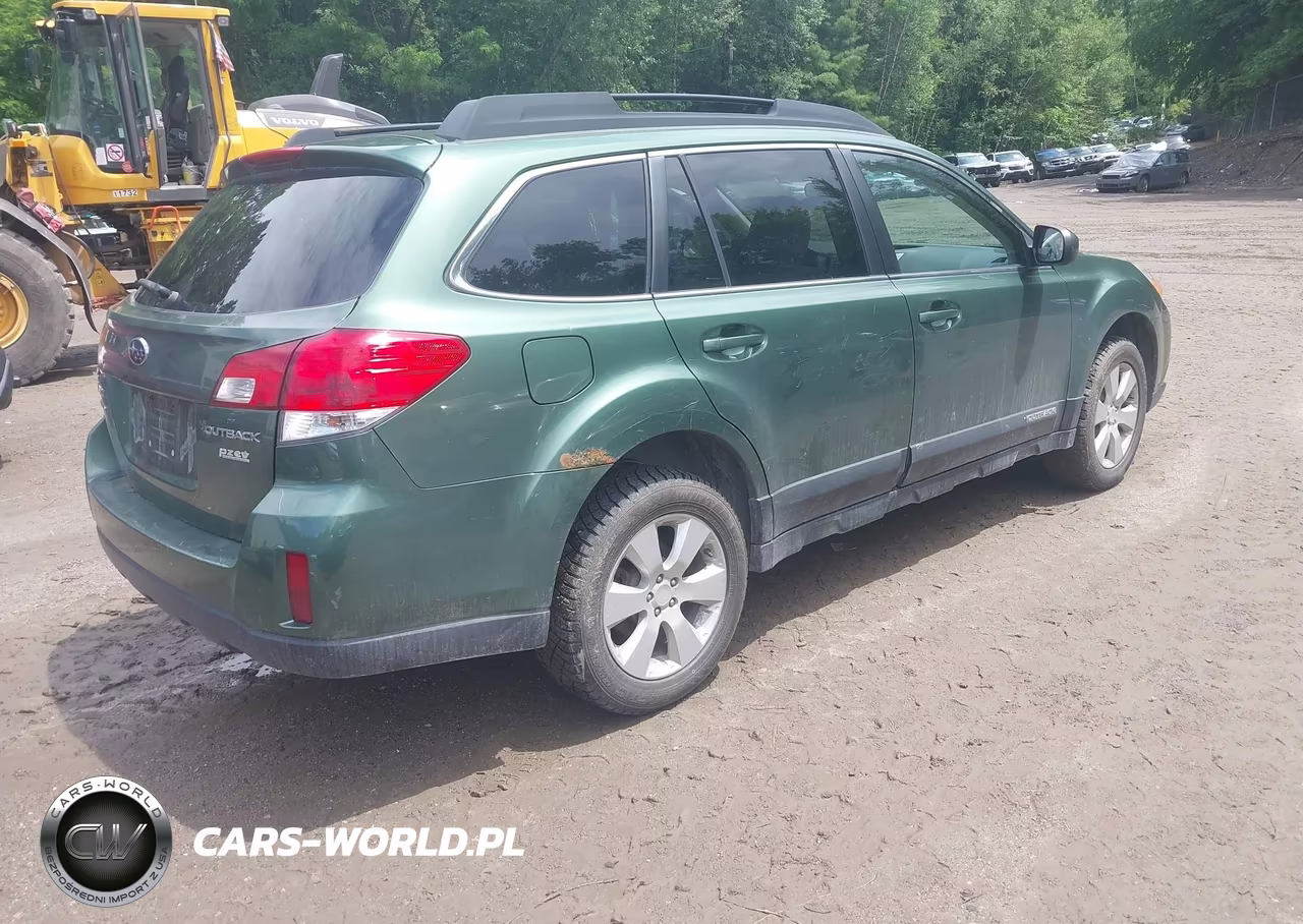 2012 Subaru Outback 2.5I Premium VIN:4S4BRBCC4C3269830 - 4
