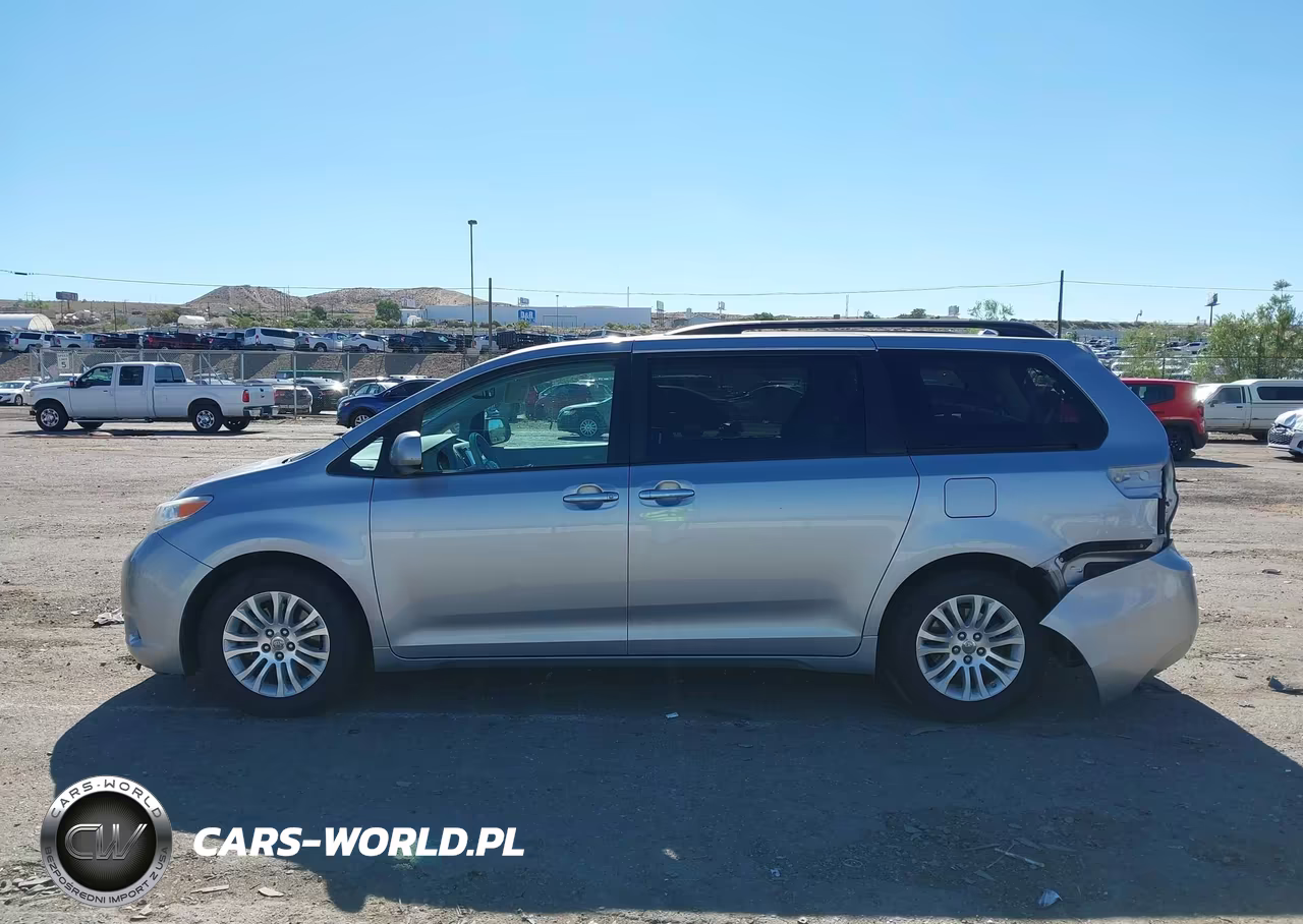 2012 Toyota Sienna Xle V6 8 Passenger VIN:5TDYK3DC5CS205642 - 15