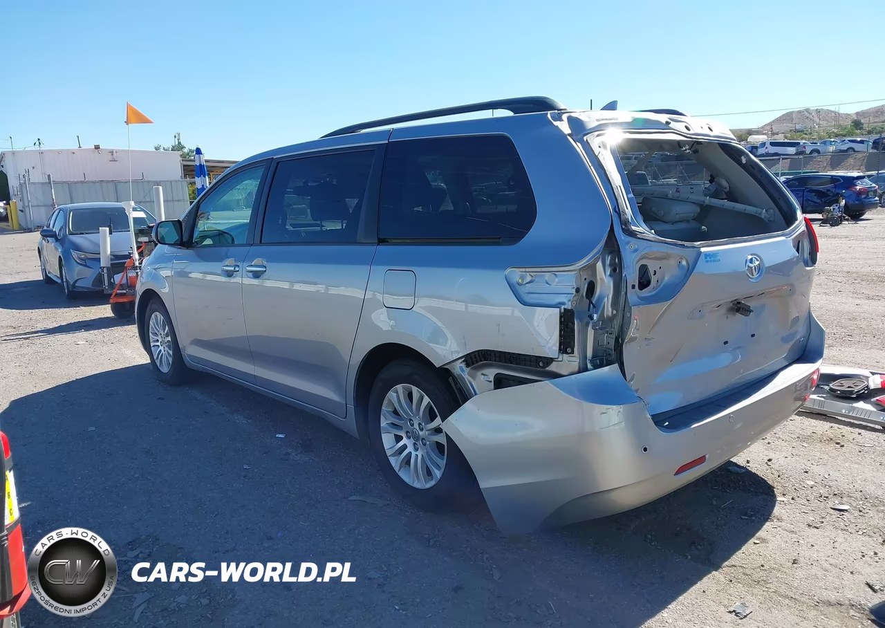 2012 Toyota Sienna Xle V6 8 Passenger VIN:5TDYK3DC5CS205642 - 3