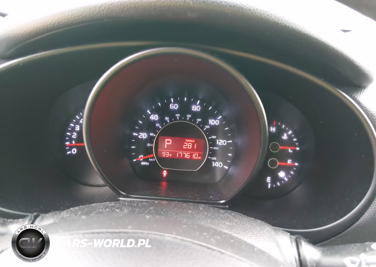 2016 Kia Soul + VIN:KNDJP3A59G7862601 - 7
