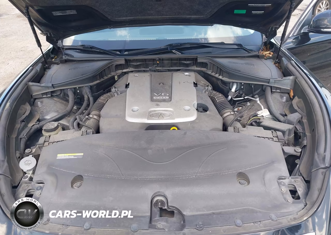 2018 Infiniti Q70L 3.7 Luxe VIN:JN1BY1PPXJM330204 - 10