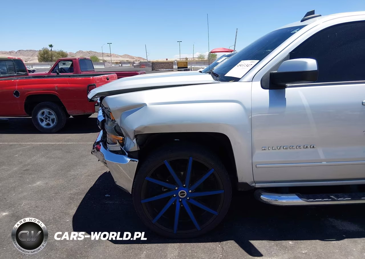 2018 Chevrolet Silverado C1500 Lt VIN:3GCPCREC2JG210934 - 18
