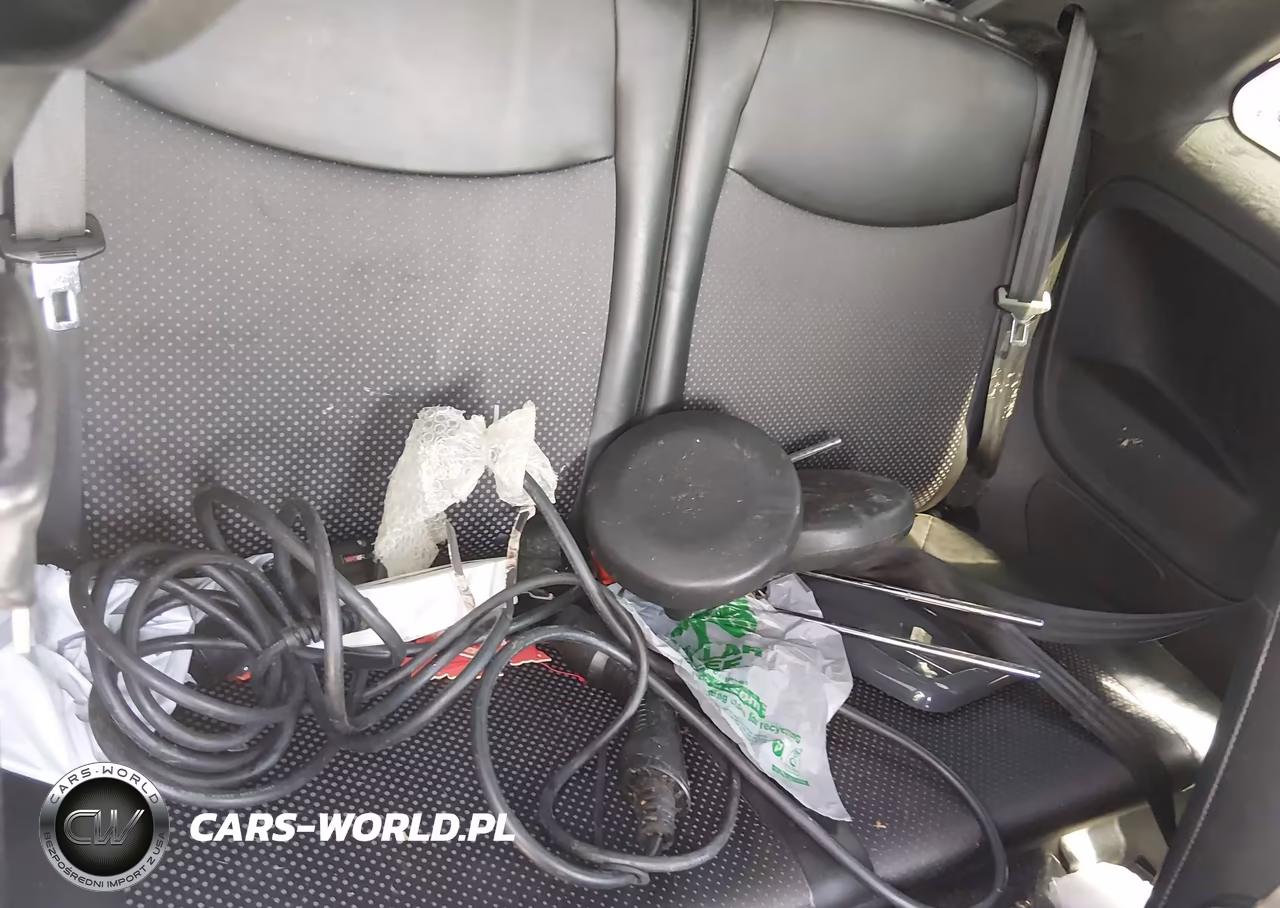 2016 Fiat 500E Battery Electric VIN:3C3CFFGE7GT113669 - 8