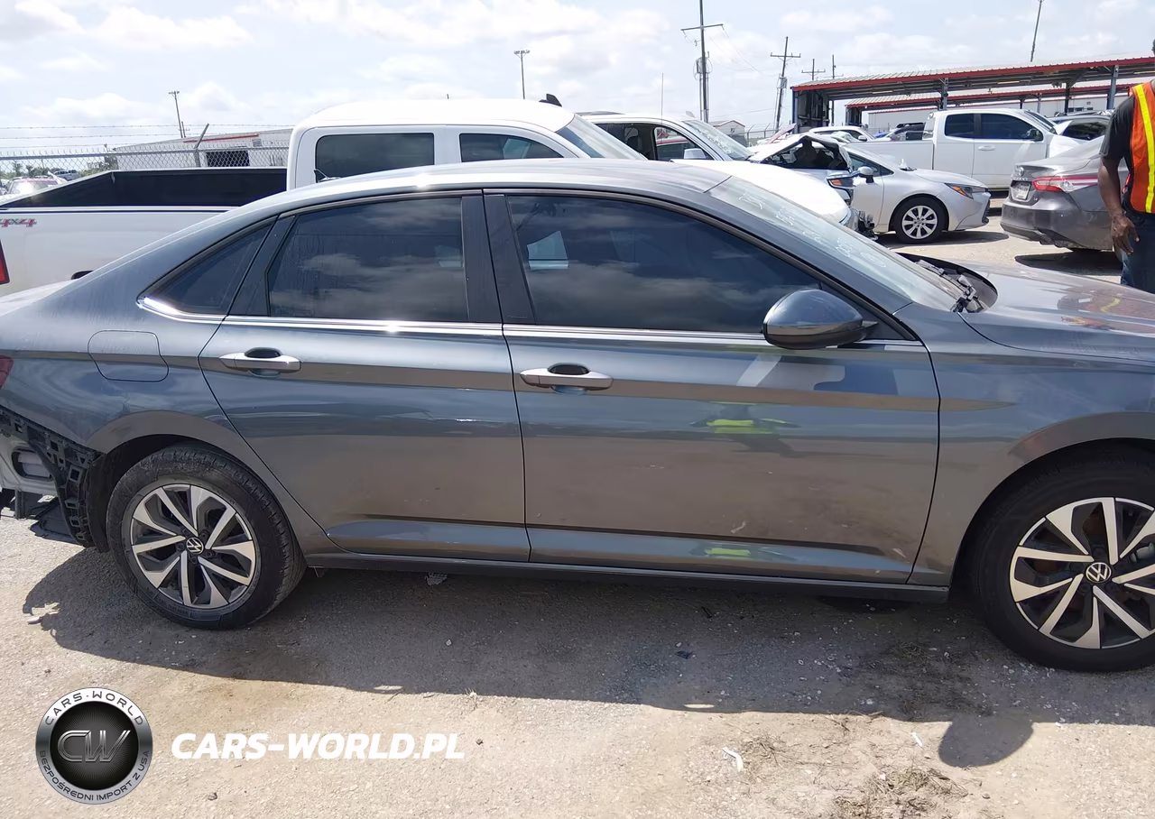 2024 Volkswagen Jetta 1.5T S VIN:3VW5M7BU3RM008507 - 14
