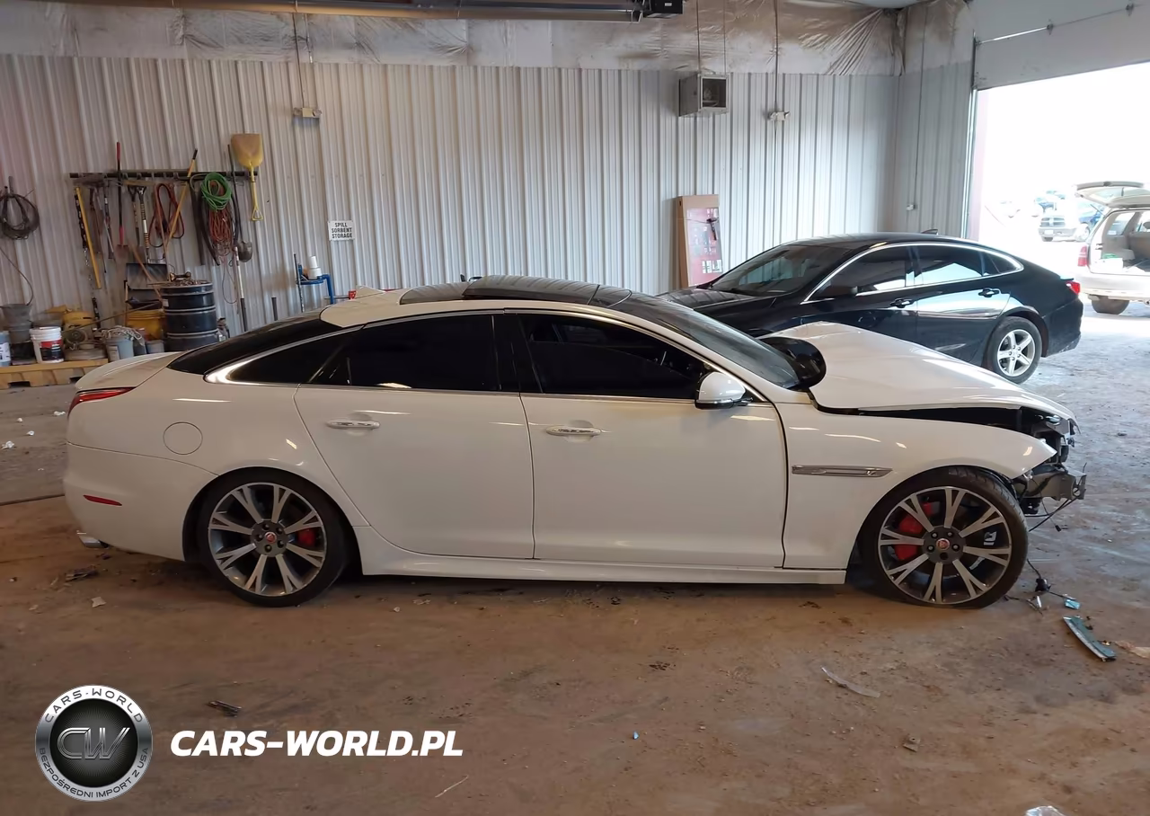 2015 Jaguar Xj VIN:SAJWJ1CD4F8V89917 - 13