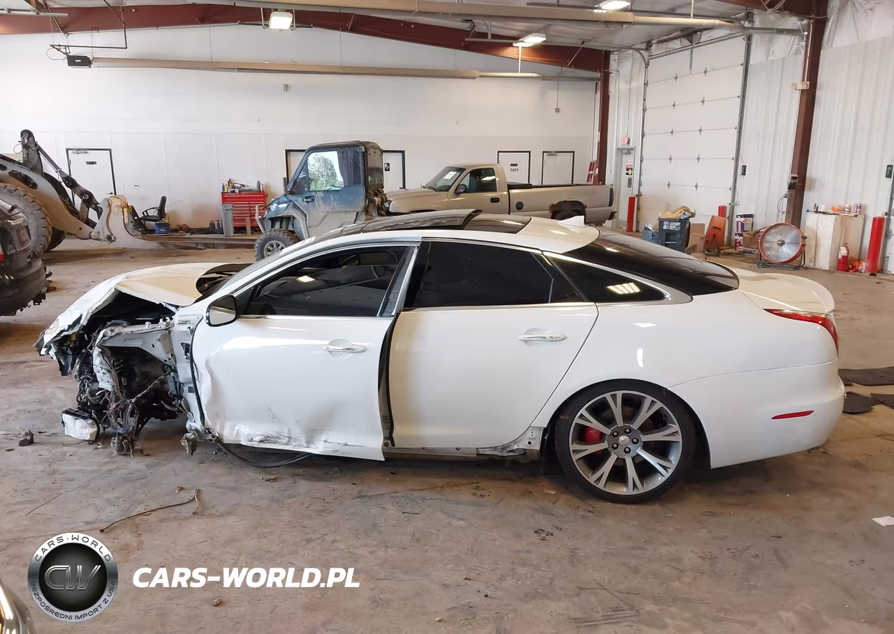 2015 Jaguar Xj VIN:SAJWJ1CD4F8V89917 - 14