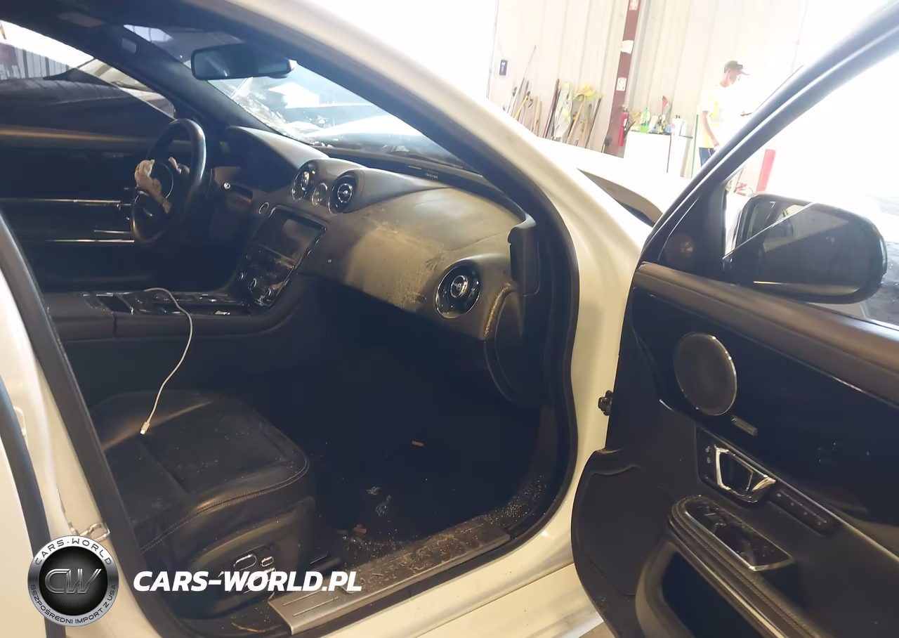 2015 Jaguar Xj VIN:SAJWJ1CD4F8V89917 - 5
