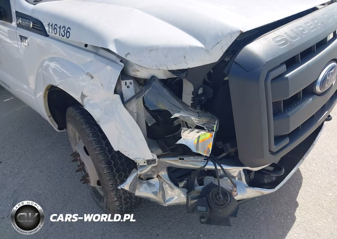 2016 Ford F-350 Chassis Xl-Xlt VIN:1FDRF3G68GEA81548 - 11