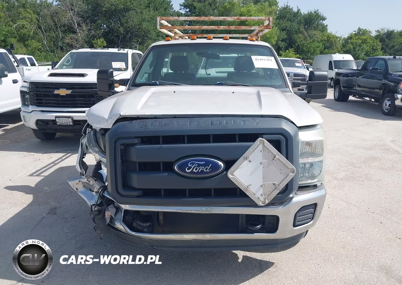 2016 Ford F-350 Chassis Xl-Xlt VIN:1FDRF3G68GEA81548 - 14