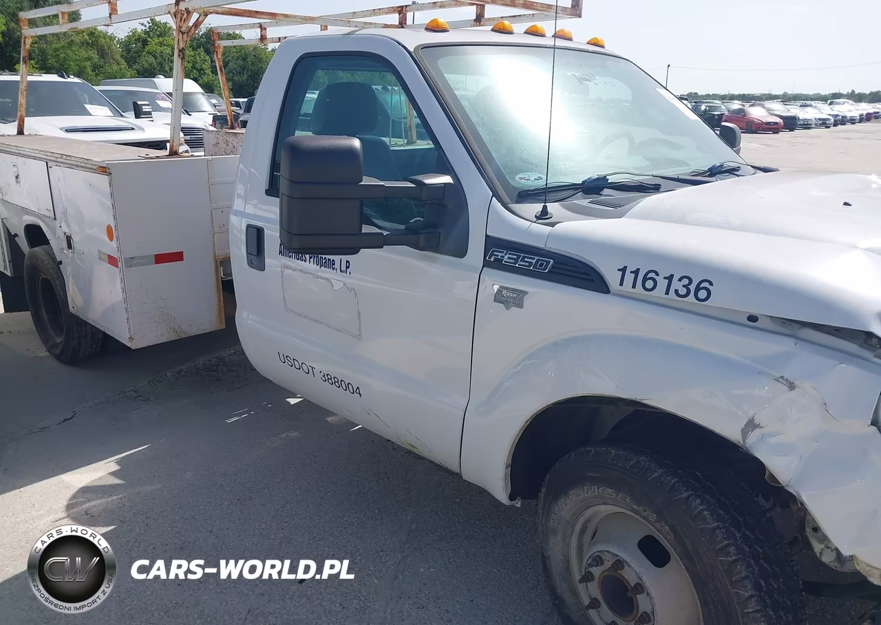 2016 Ford F-350 Chassis Xl-Xlt VIN:1FDRF3G68GEA81548 - 15