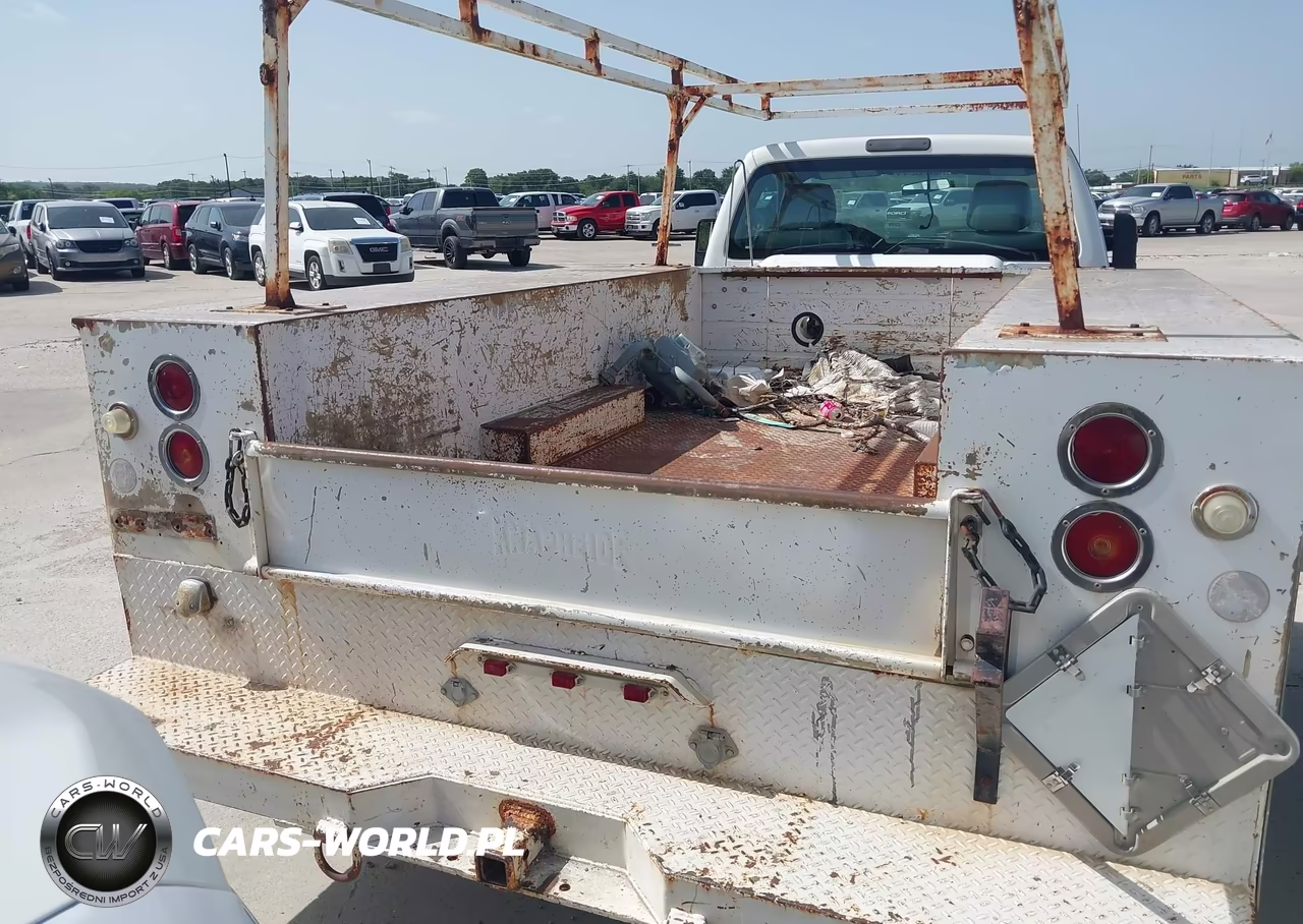 2016 Ford F-350 Chassis Xl-Xlt VIN:1FDRF3G68GEA81548 - 17