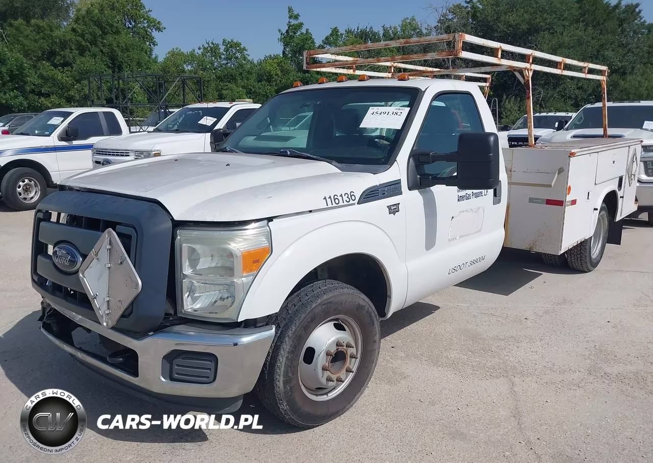2016 Ford F-350 Chassis Xl-Xlt VIN:1FDRF3G68GEA81548 - 2