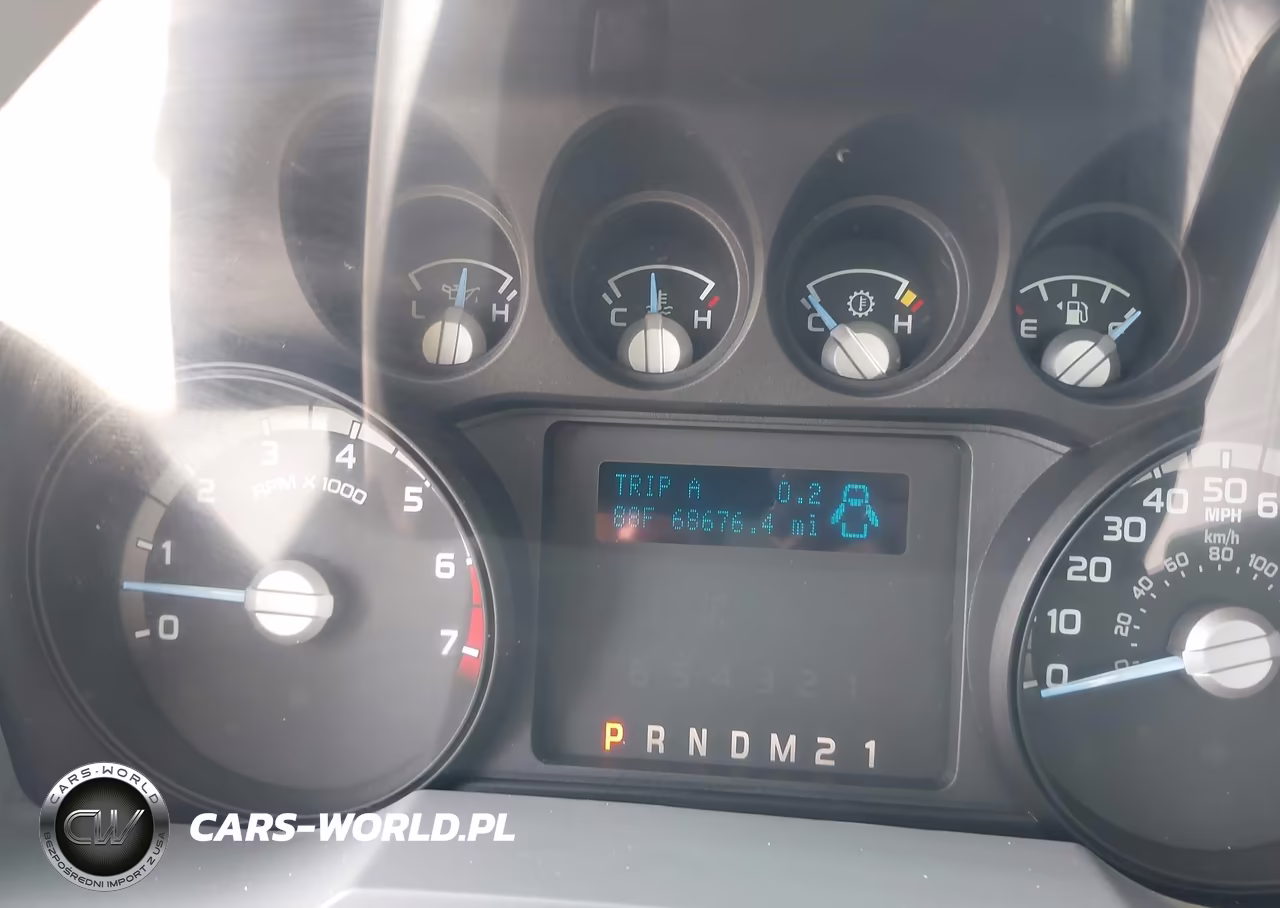 2016 Ford F-350 Chassis Xl-Xlt VIN:1FDRF3G68GEA81548 - 5