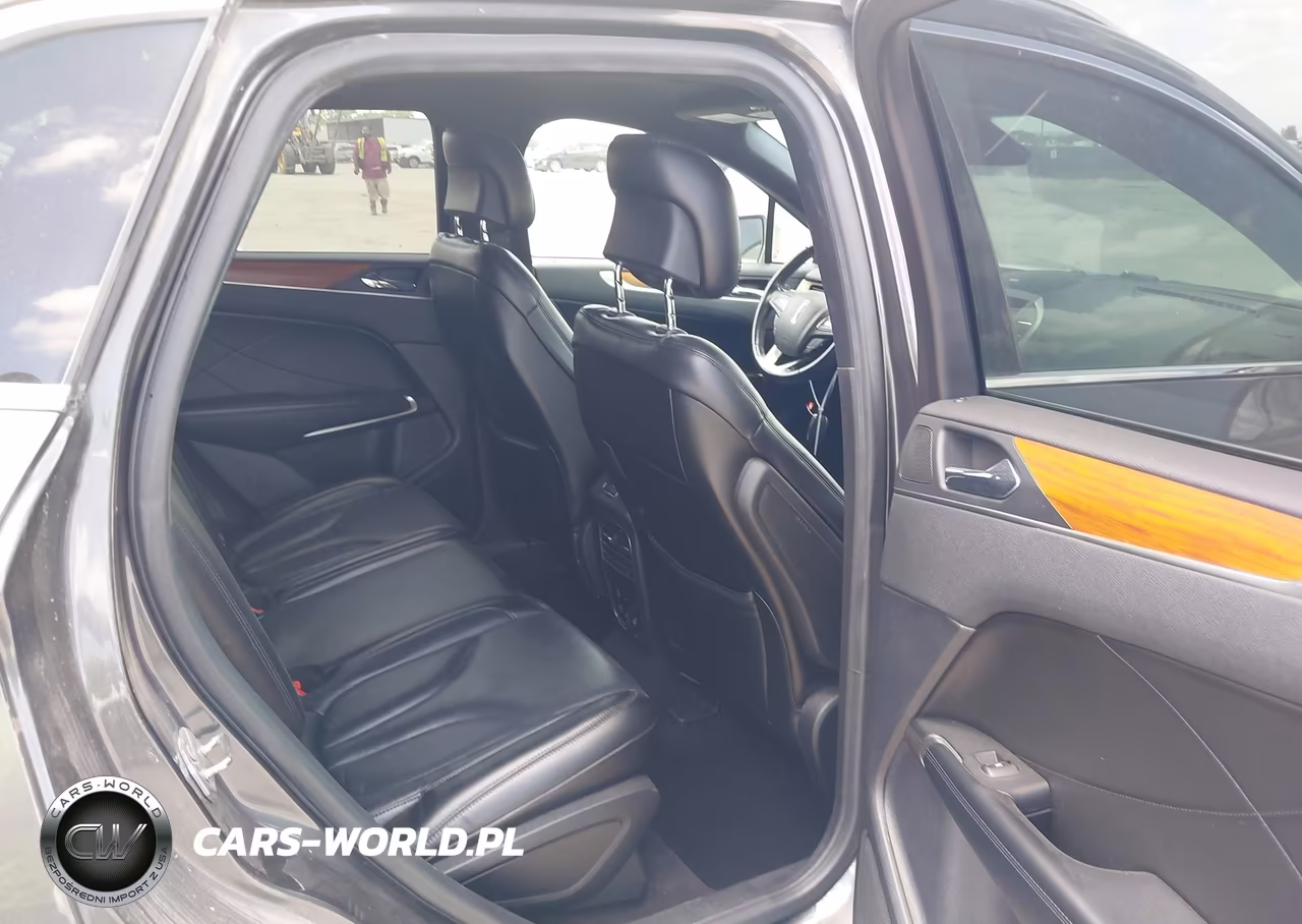 2019 Lincoln Mkc Reserve VIN:5LMCJ3C91KUL25945 - 8