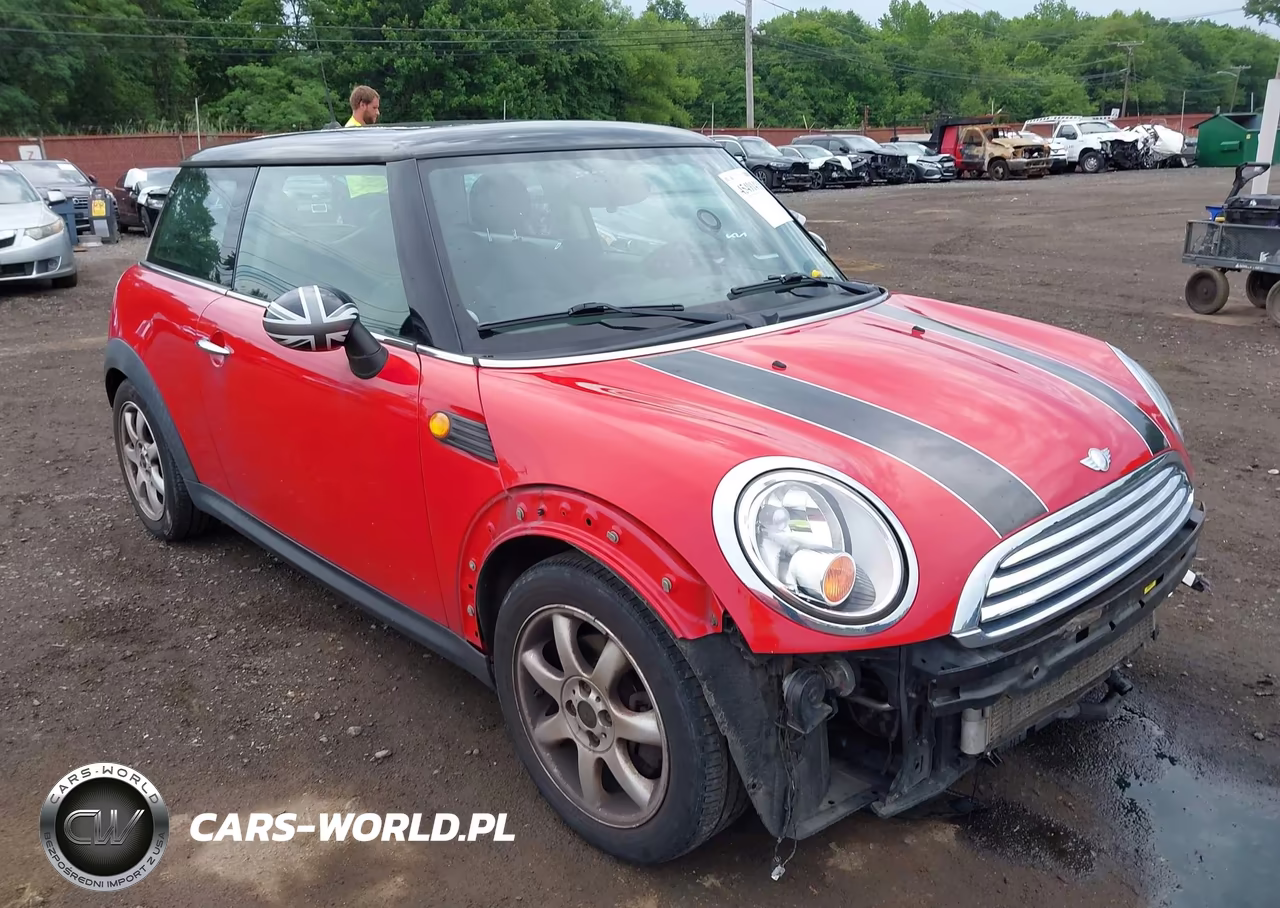 2008 Mini Cooper Hardtop VIN:WMWMF33588TU67117 - 17