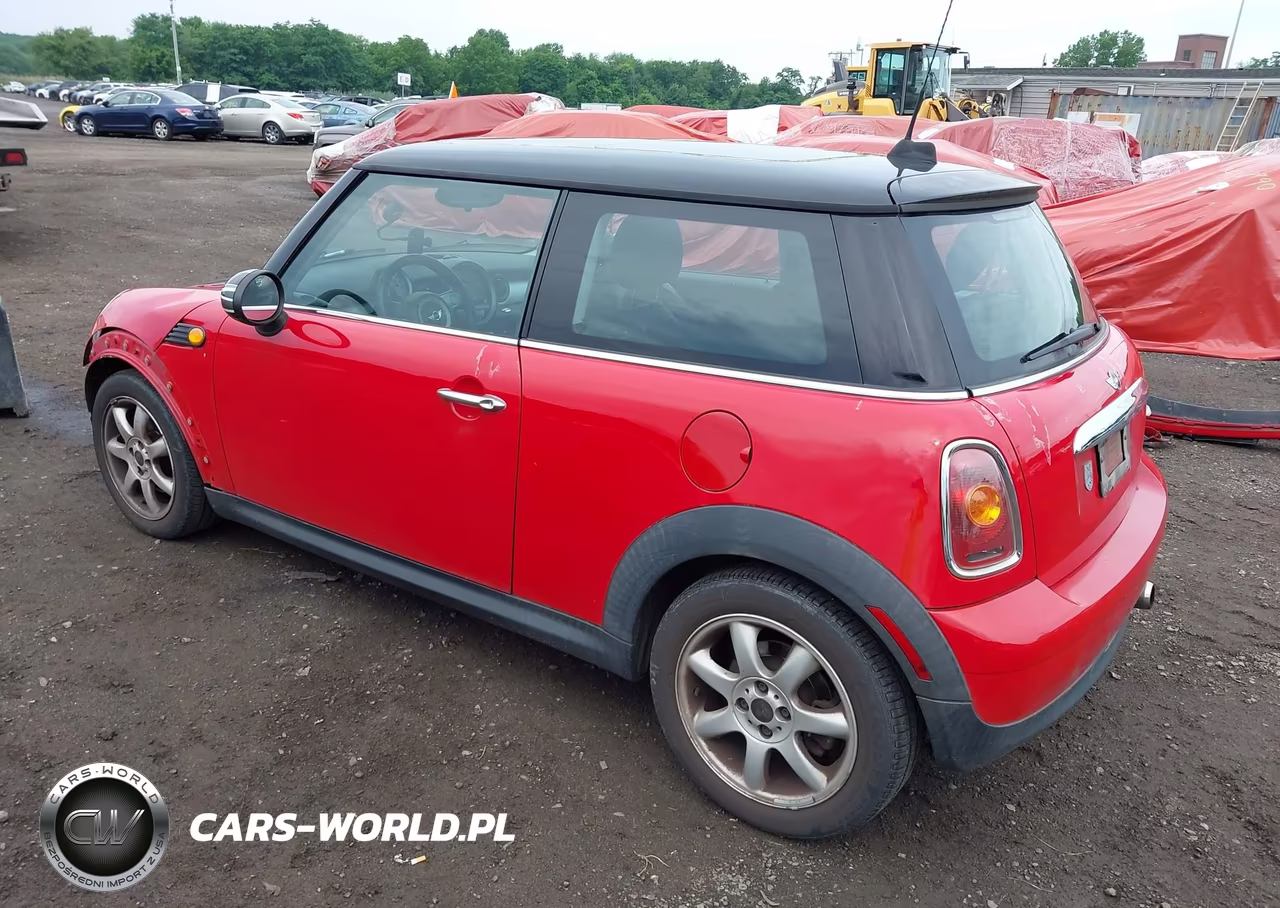 2008 Mini Cooper Hardtop VIN:WMWMF33588TU67117 - 3