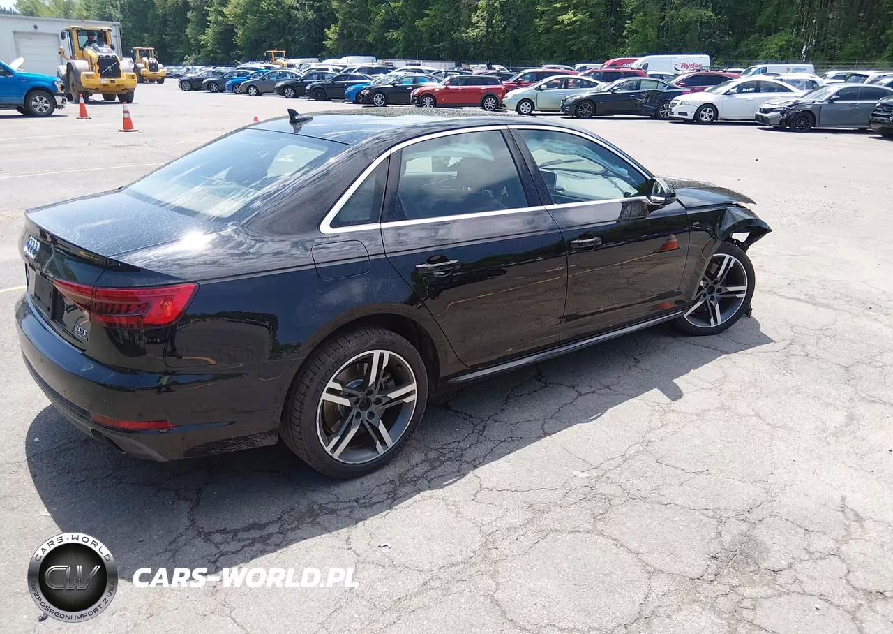 2017 Audi A4 Premium Plus VIN:WAUENAF40HN016752 - 4