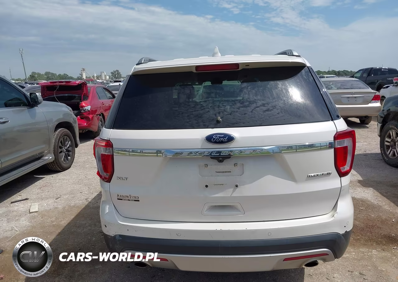 2016 Ford Explorer Xlt VIN:1FM5K7D88GGA61800 - 16