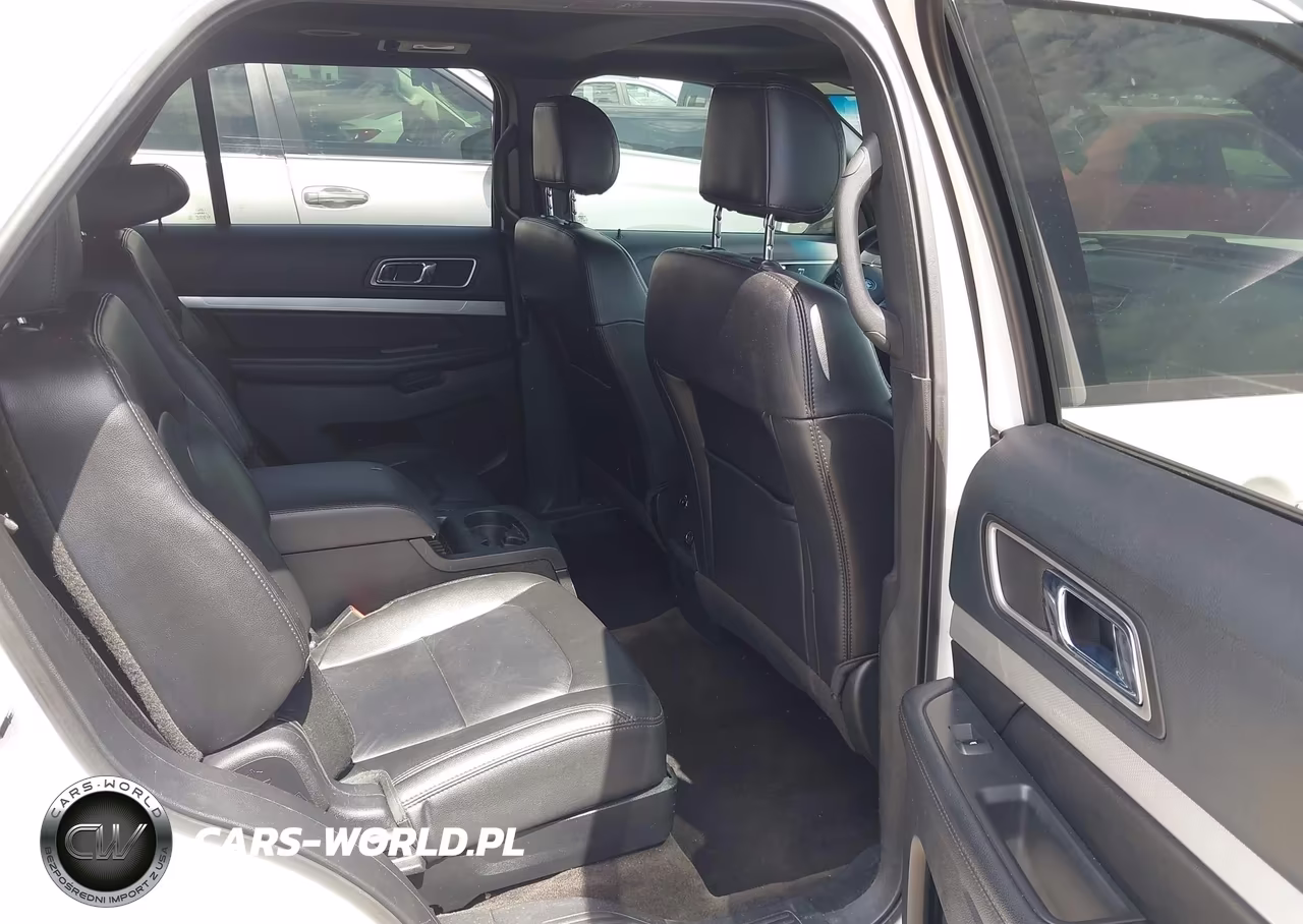 2016 Ford Explorer Xlt VIN:1FM5K7D88GGA61800 - 8