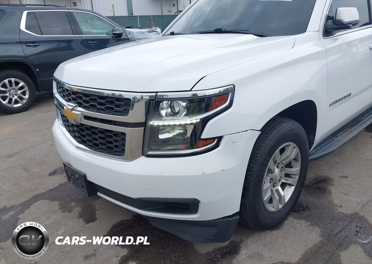 2019 Chevrolet Suburban Lt VIN:1GNSKHKC3KR386797 - 17