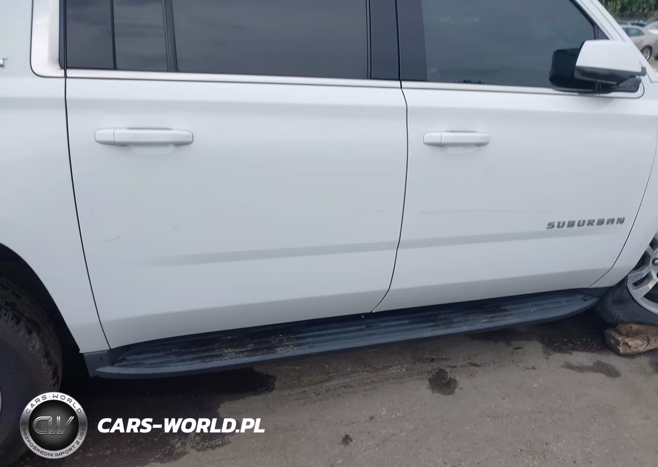 2019 Chevrolet Suburban Lt VIN:1GNSKHKC3KR386797 - 19