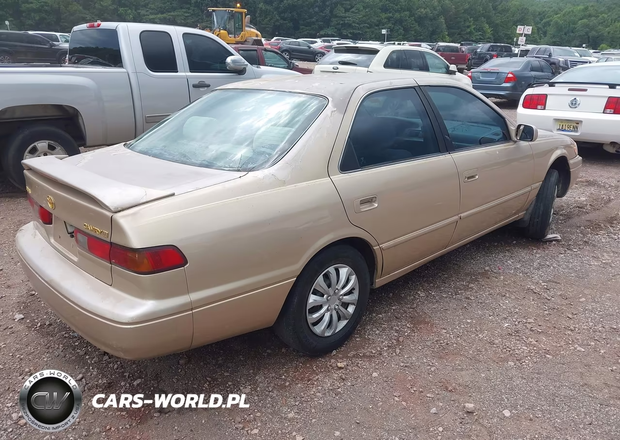 1998 Toyota Camry Le VIN:4T1BG22K1WU328538 - 4