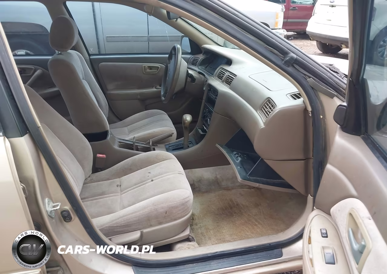 1998 Toyota Camry Le VIN:4T1BG22K1WU328538 - 5