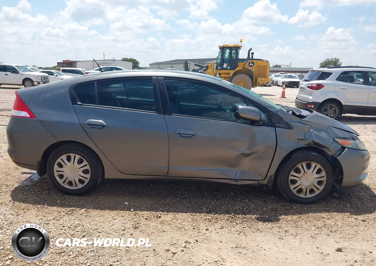 2011 Honda Insight VIN:JHMZE2H38BS003060 - 13