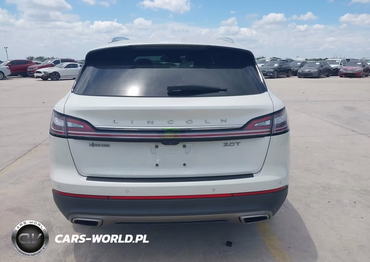 2020 Lincoln Nautilus Standard VIN:2LMPJ6J9XLBL04600 - 17