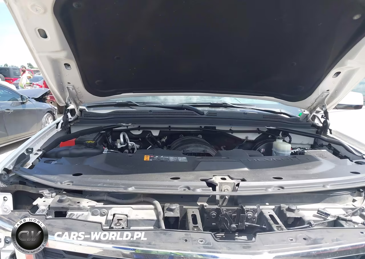 2019 Chevrolet Tahoe Lt VIN:1GNSCBKC1KR194272 - 10
