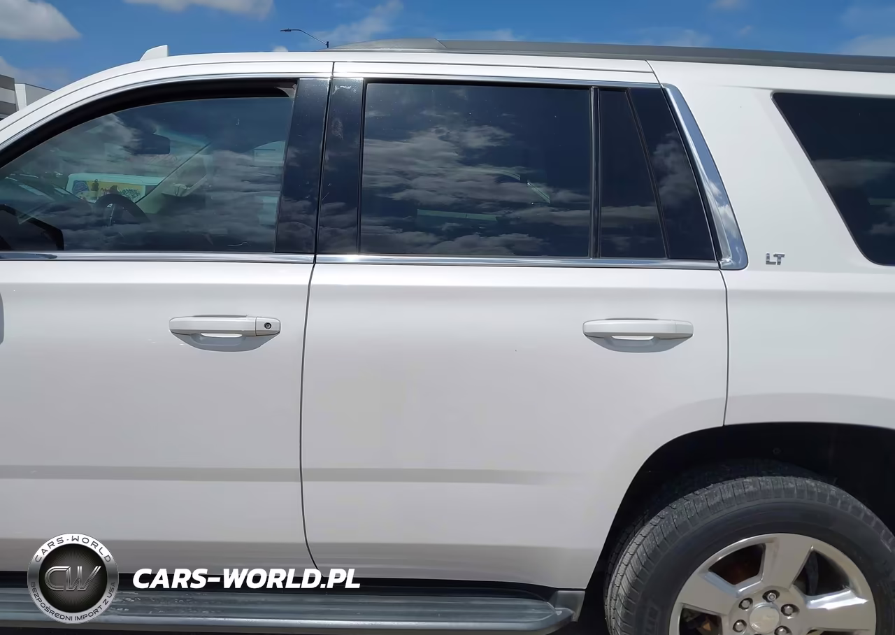 2019 Chevrolet Tahoe Lt VIN:1GNSCBKC1KR194272 - 14