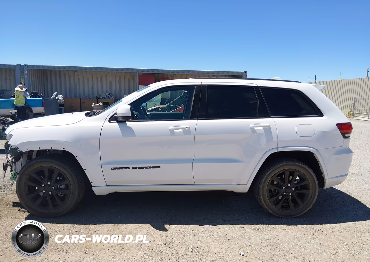 2019 Jeep Grand Cherokee Altitude 4X2 VIN:1C4RJEAG3KC680927 - 15