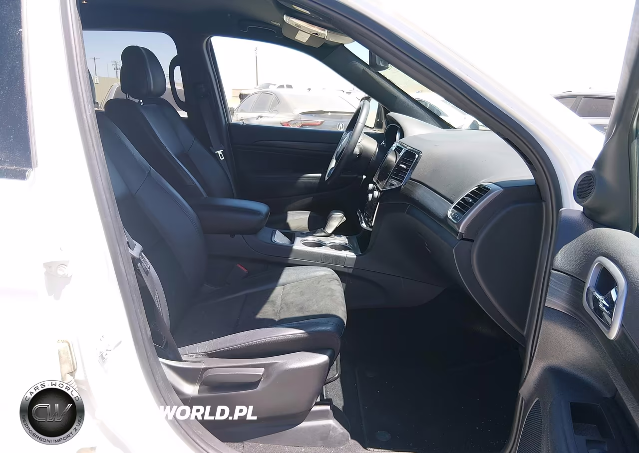 2019 Jeep Grand Cherokee Altitude 4X2 VIN:1C4RJEAG3KC680927 - 5