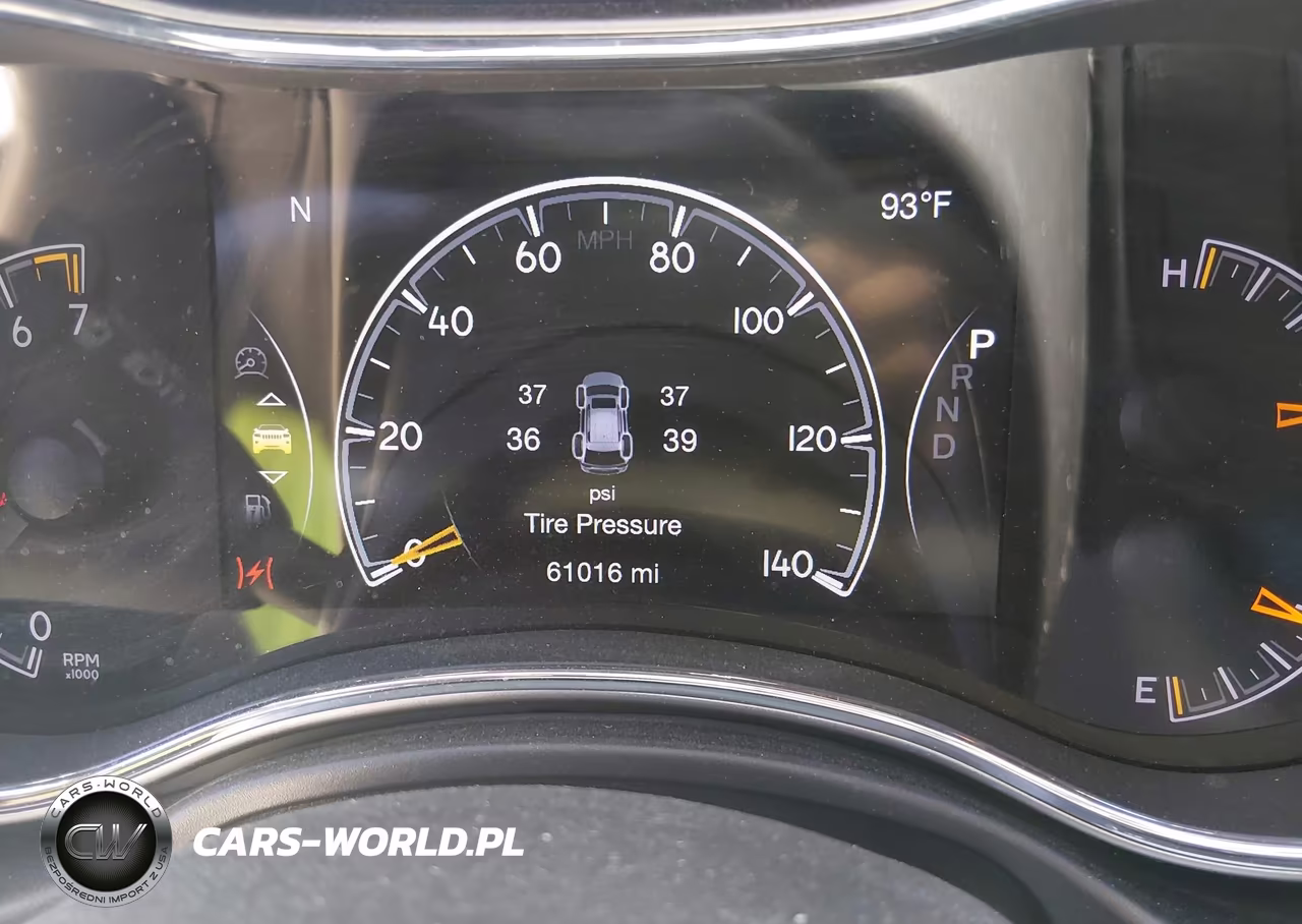 2019 Jeep Grand Cherokee Altitude 4X2 VIN:1C4RJEAG3KC680927 - 7