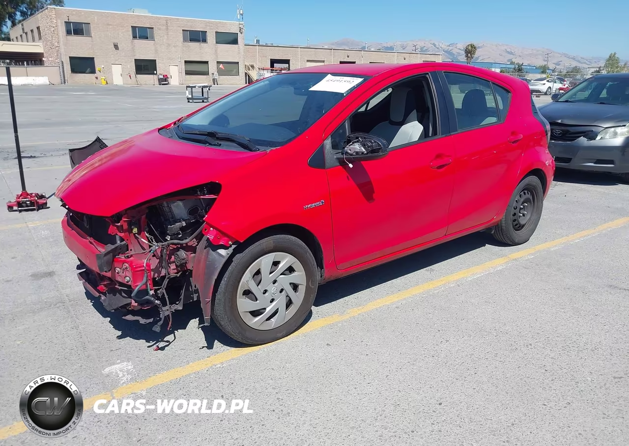 2016 Toyota Prius C One VIN:JTDKDTB33G1131675 - 2