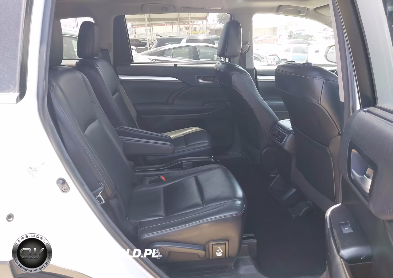 2018 Toyota Highlander Xle VIN:5TDKZRFH5JS538742 - 8