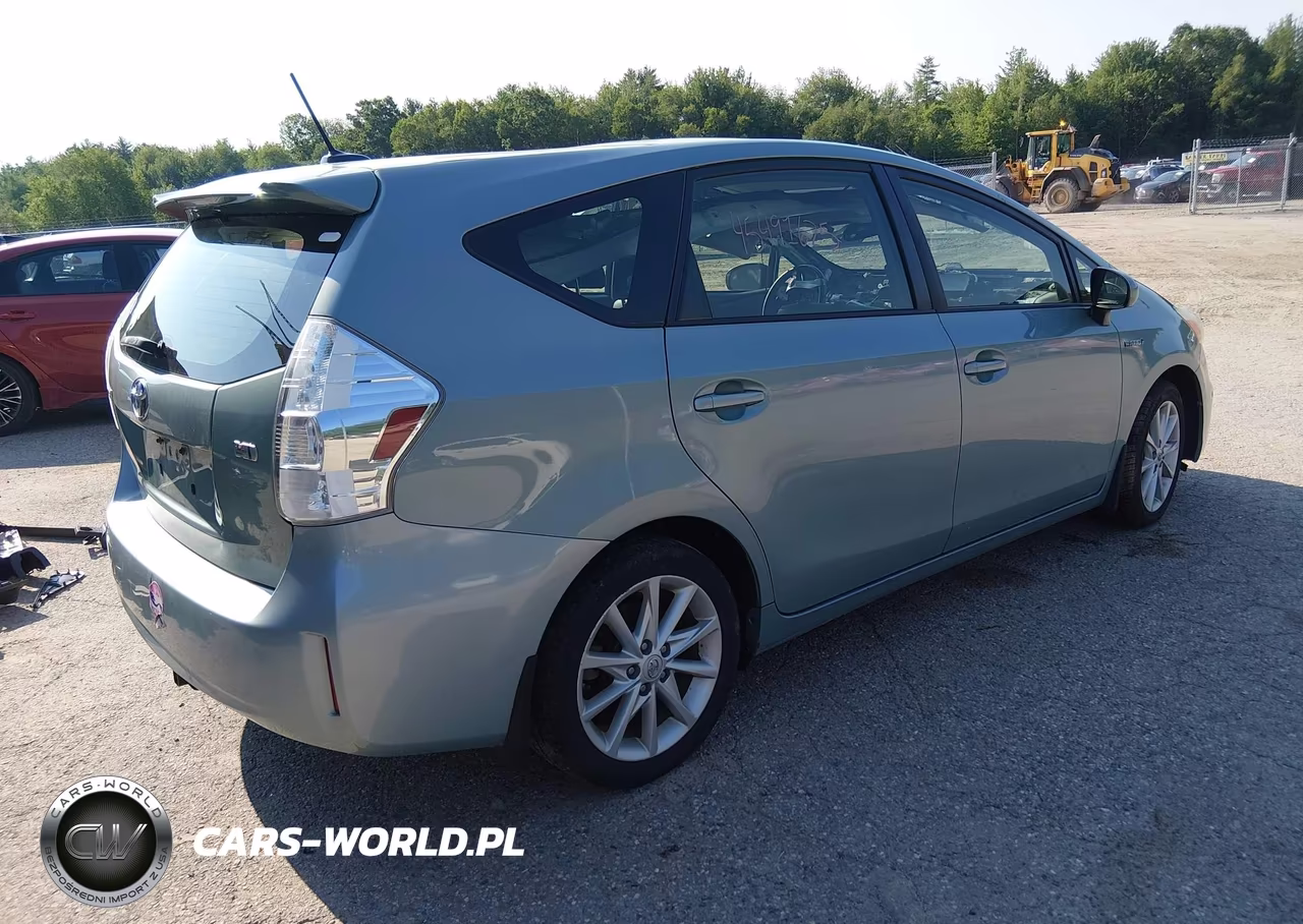 2013 Toyota Prius V Five VIN:JTDZN3EU5D3190968 - 4