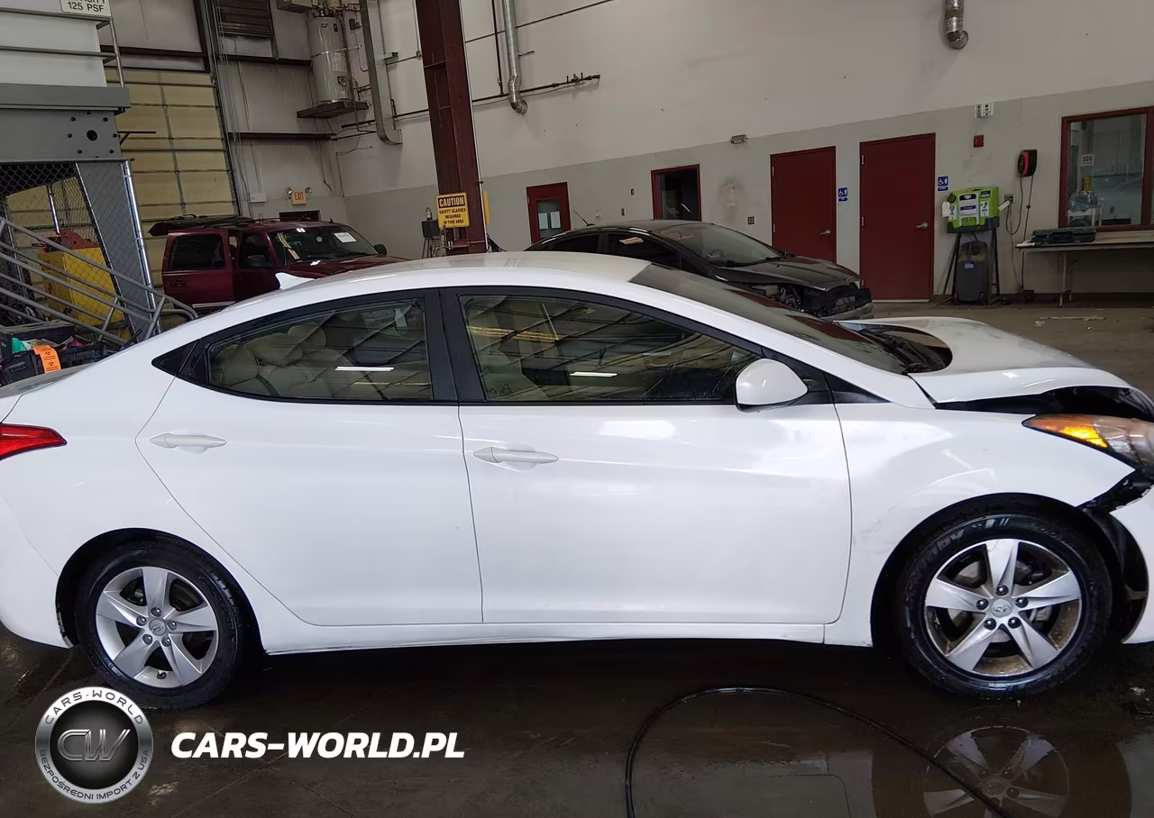 2013 Hyundai Elantra Gls VIN:5NPDH4AE1DH241814 - 13