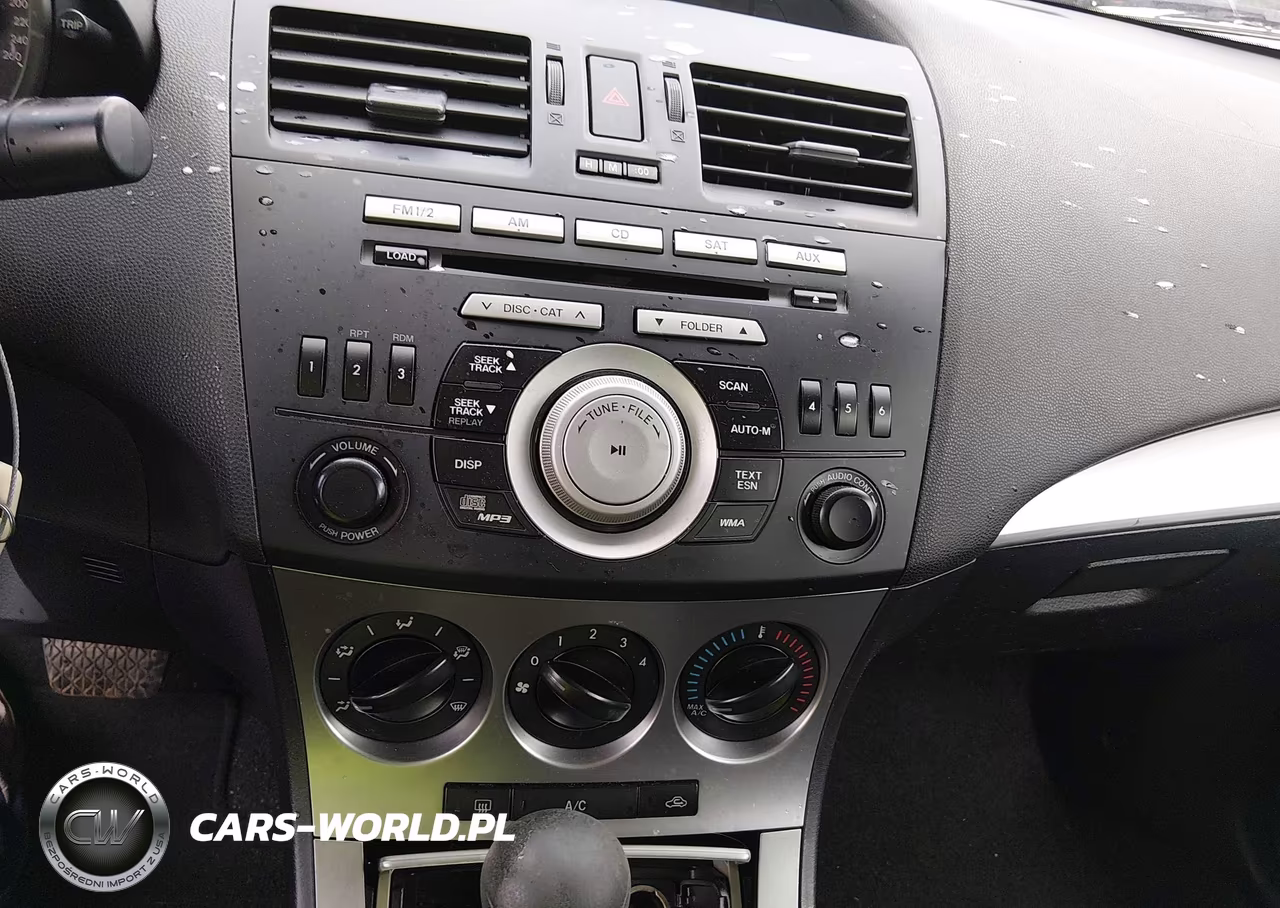 2011 Mazda Mazda3 I Touring VIN:JM1BL1VG6B1452883 - 17