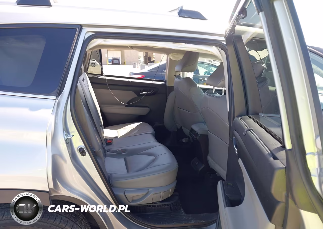2025 Toyota Highlander Hybrid Xle VIN:5TDKBRCH7SS661839 - 8