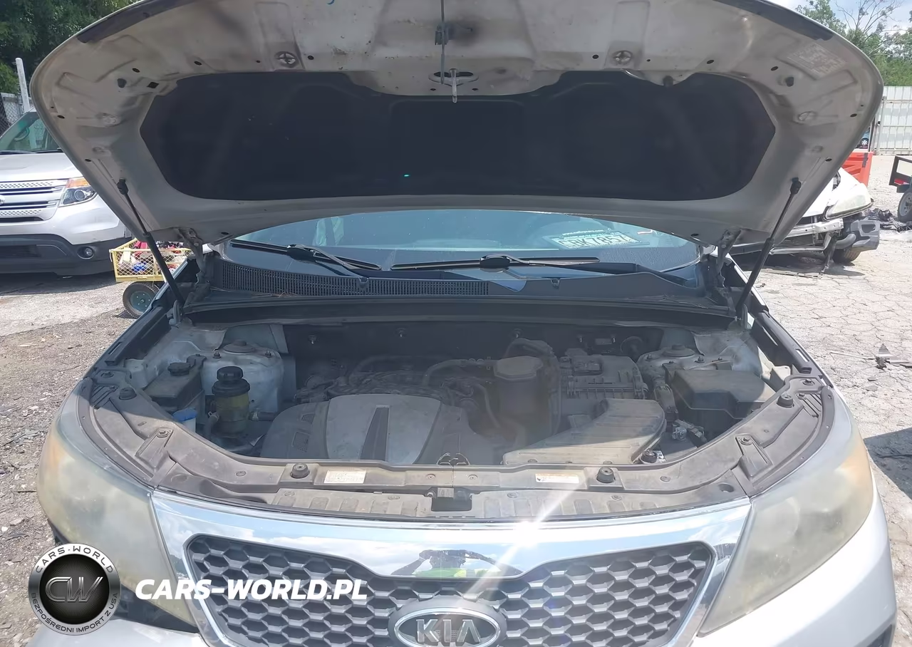 2012 Kia Sorento Lx V6 VIN:5XYKTDA24CG287557 - 10