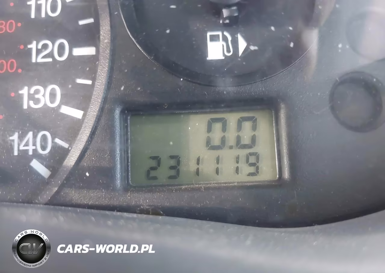 2005 Ford Focus Zx4 VIN:1FAFP34NX5W233326 - 16