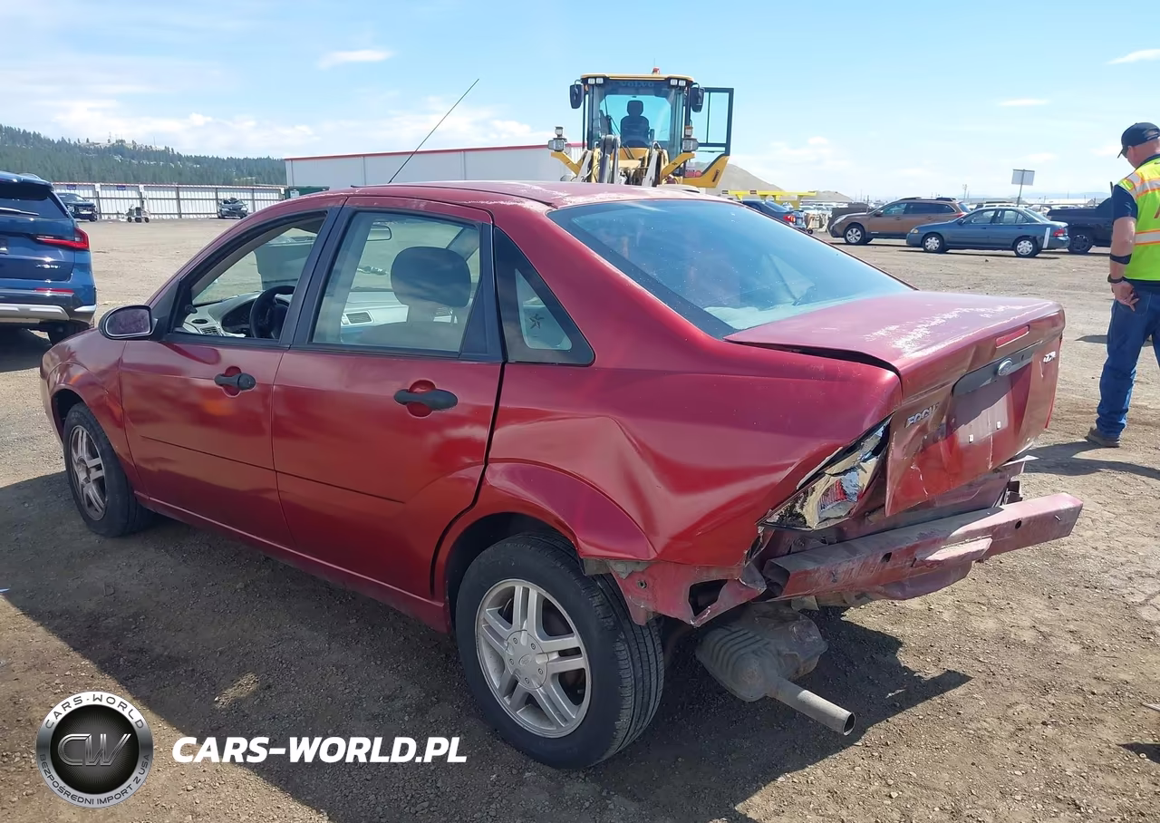 2005 Ford Focus Zx4 VIN:1FAFP34NX5W233326 - 3